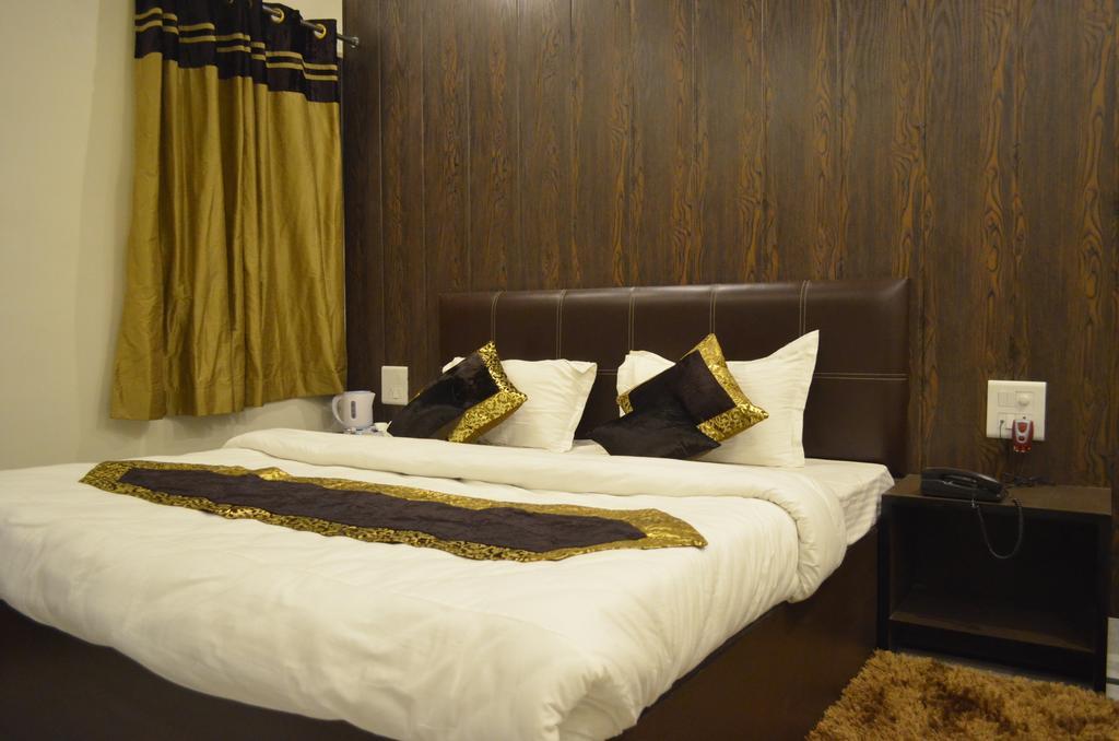 Hotel Red Orchid Mérath Pokoj fotografie
